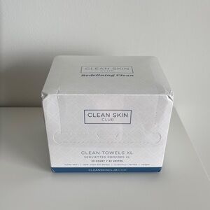 White Clean Towels XL